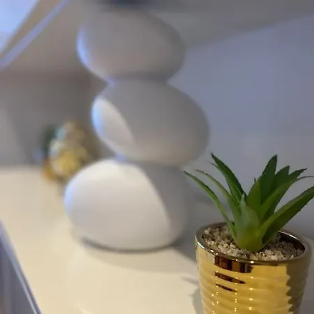 Alfe House